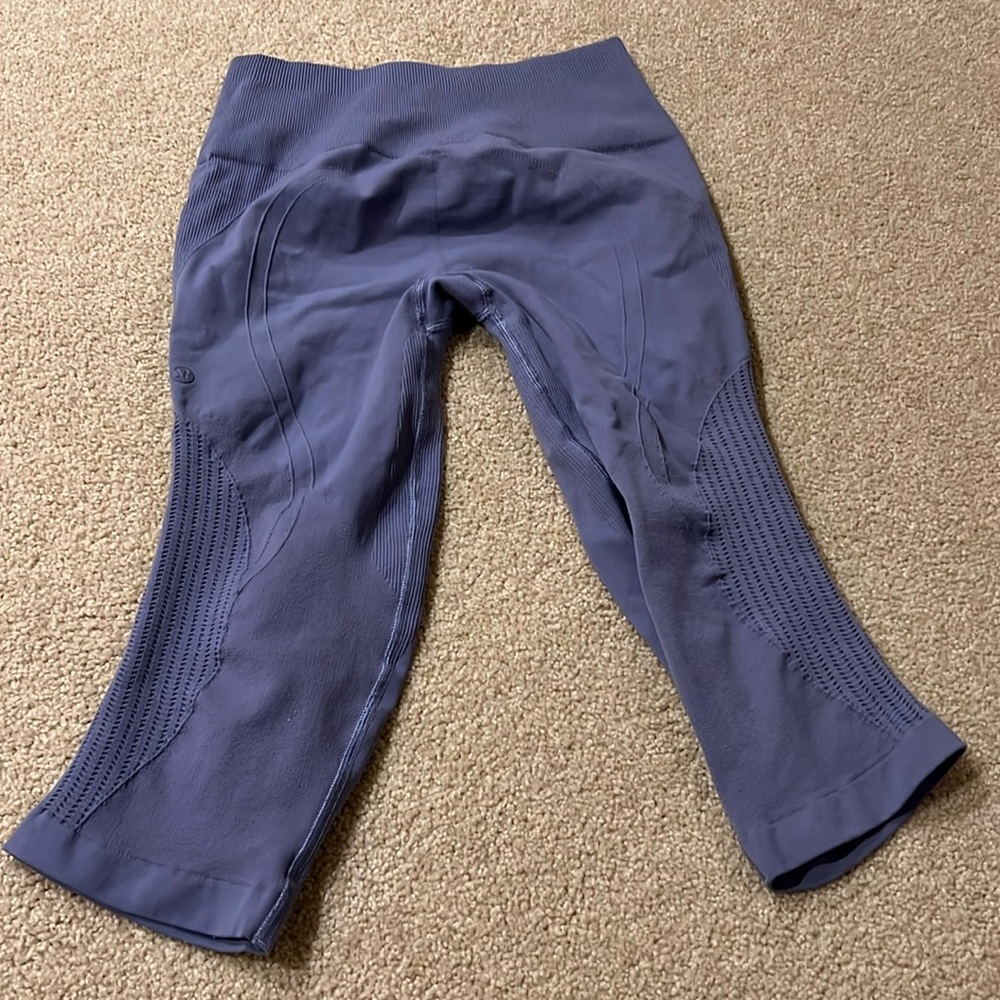 Lululemon exercise pants